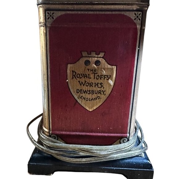 Slade's Caramel Toffy Tin Vintage Table Lamp Corded Electric with Red Shade - Picture 4 of 6